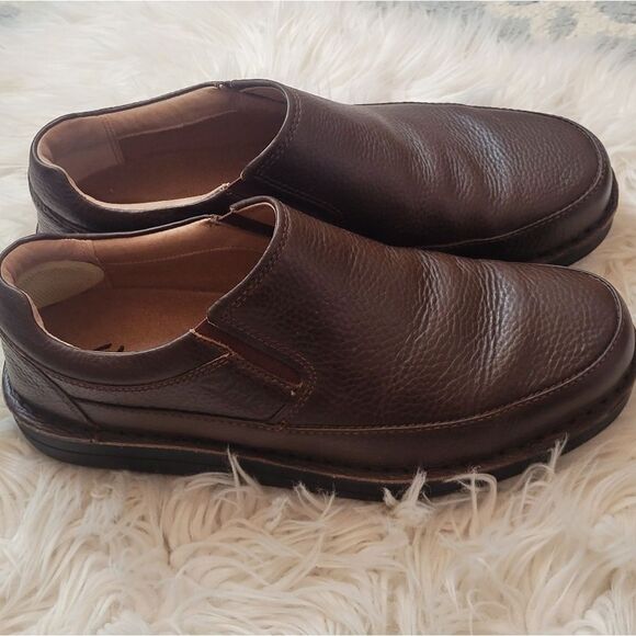 Mens Clark's  Active Air Loafers NWOB, 9 wide - Picture 2 of 5